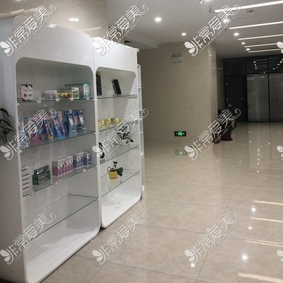 郑州德正口腔 大众消费水平下的靠谱种植牙选择